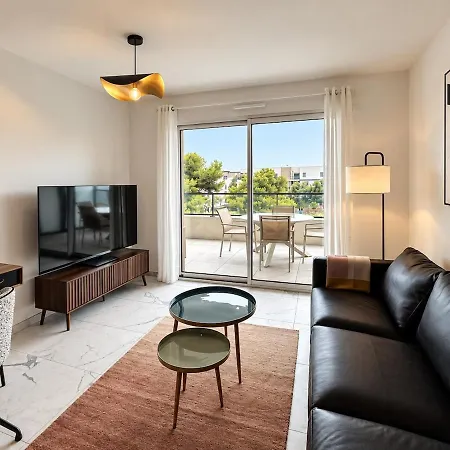 Apartment Solemare 402 By Avecoeur Villeneuve-Loubet