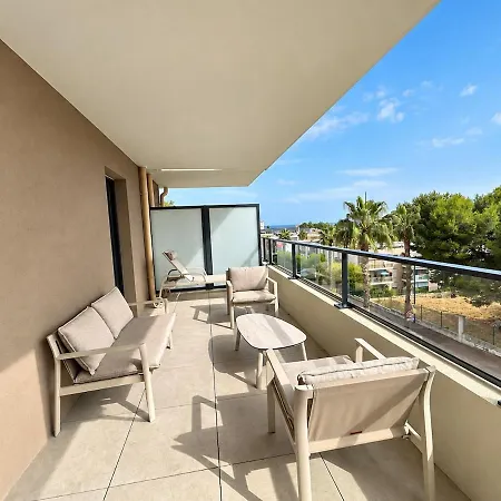 Solemare 402 By Avecoeur Apartment